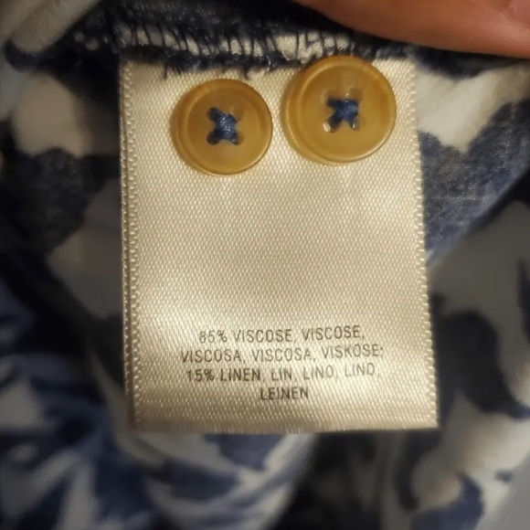 MAUVE Alexa smocked button down, Anthropologie, blue & white size Small - Picture 7 of 7